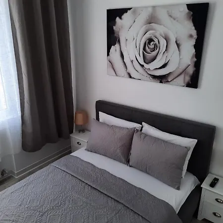 Luxury Center - Garofita Romana * Bukarest