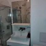 Luxury Center - Garofita Romana