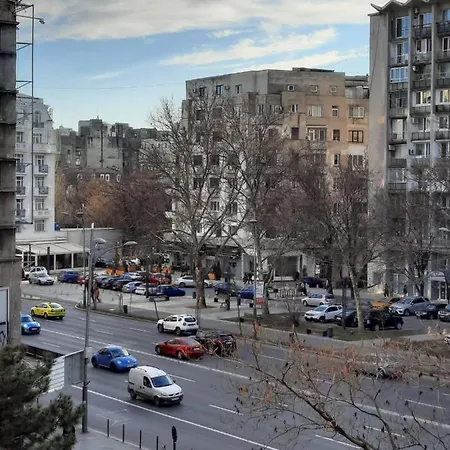 Luxury Center - Garofita Romana Apartment *