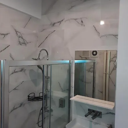 Luxury Center - Garofita Romana Bükreş