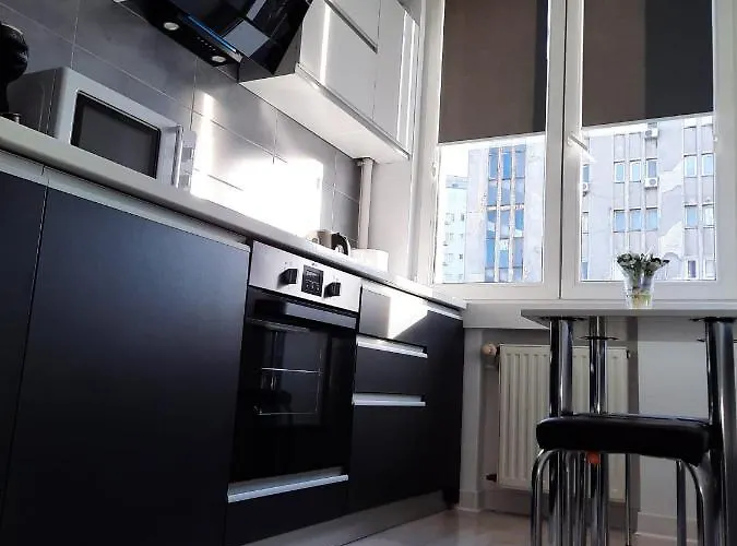 Luxury Center - Garofita Romana *