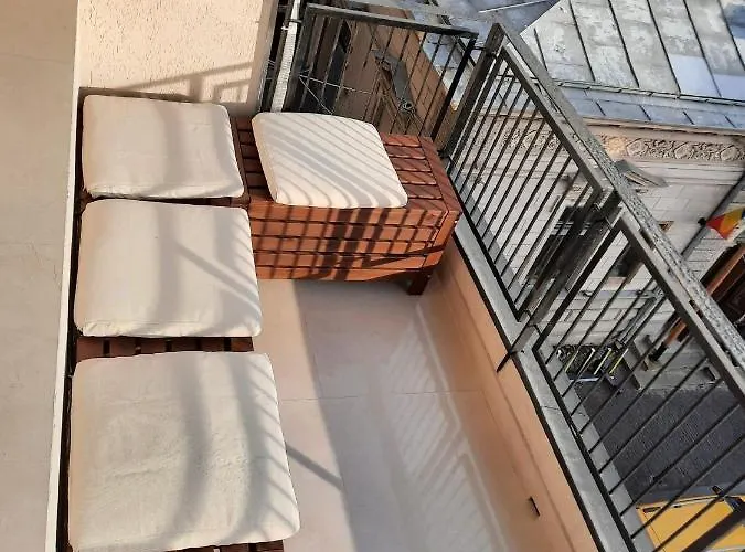 Luxury Center - Garofita Romana * بوخارست