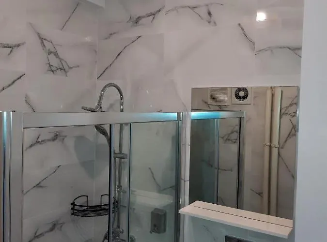 Luxury Center - Garofita Romana Bucareste